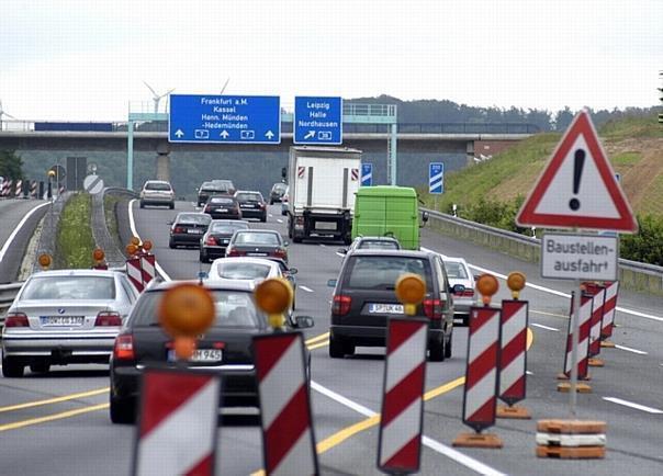 Trotz weniger Baustellen - hohe Staugefahr im Sommerreiseverkehr 2008. Foto: ADAC